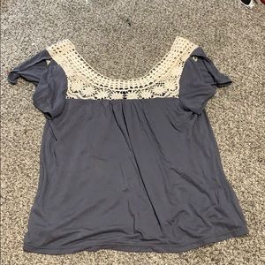 Free w/ purchase! Gray flowly American eagle shirt